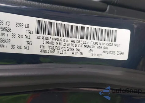 2012 Jeep Grand Cherokee Overland z USA, uszkodzony, nr VIN 1C4RJFCT7CC162109